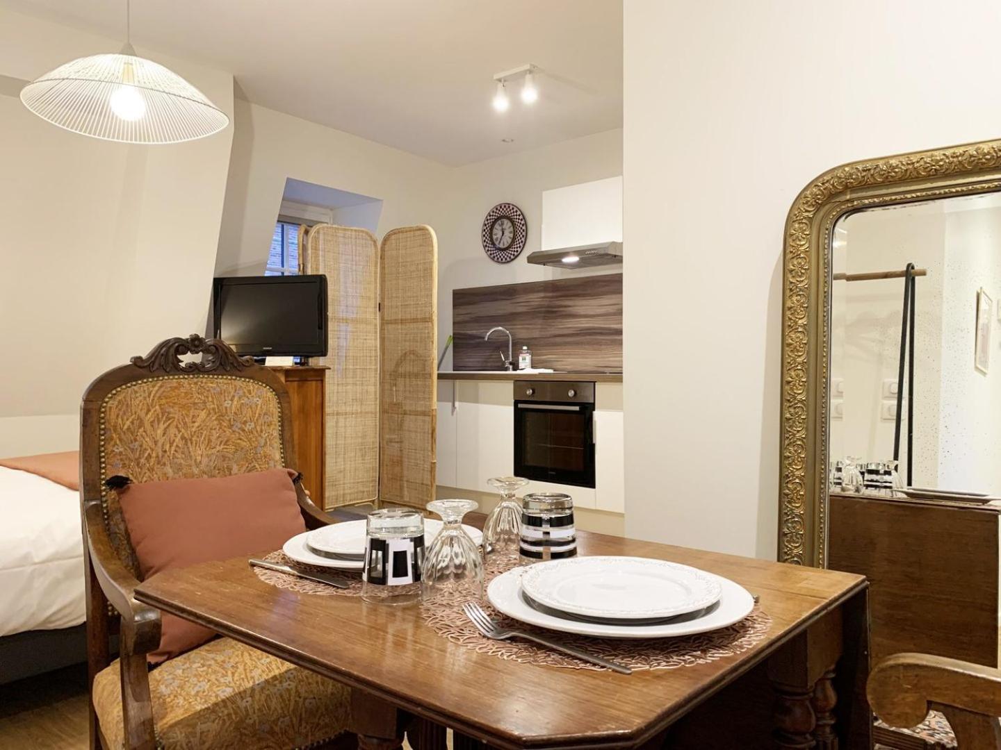Monet - Appartement Pour 2 Personnes Chartres Kültér fotó